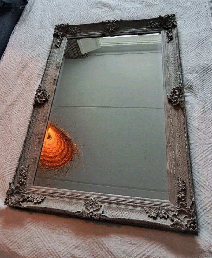 PTMD spiegel met sierlijke lijst, Antiek en Kunst, Ophalen, Rechthoekig, 50 tot 100 cm, 100 tot 150 cm