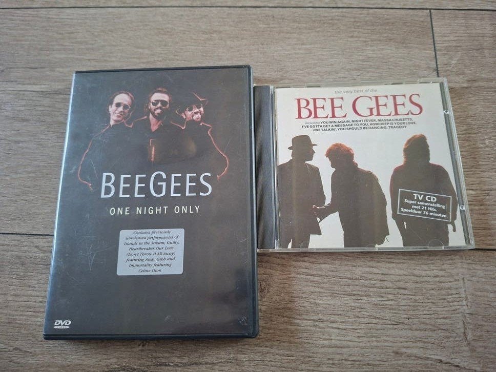 Bee Gees - One Night Only DVD + The Very Best Of CD, Alle leeftijden, Nederlands, Ophalen of Verzenden, Concert