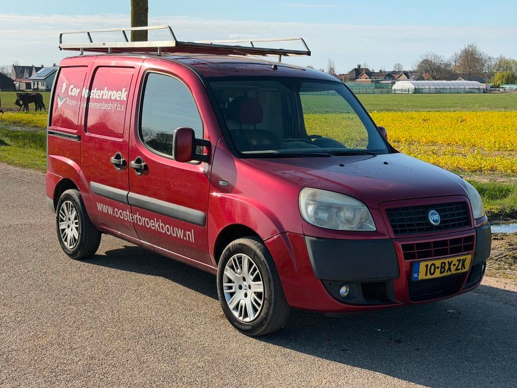 Fiat Doblò 1.3 MultiJet SX APK 12-2026 NAP, Voorwielaandrijving, Stof, Gebruikt, Zwart