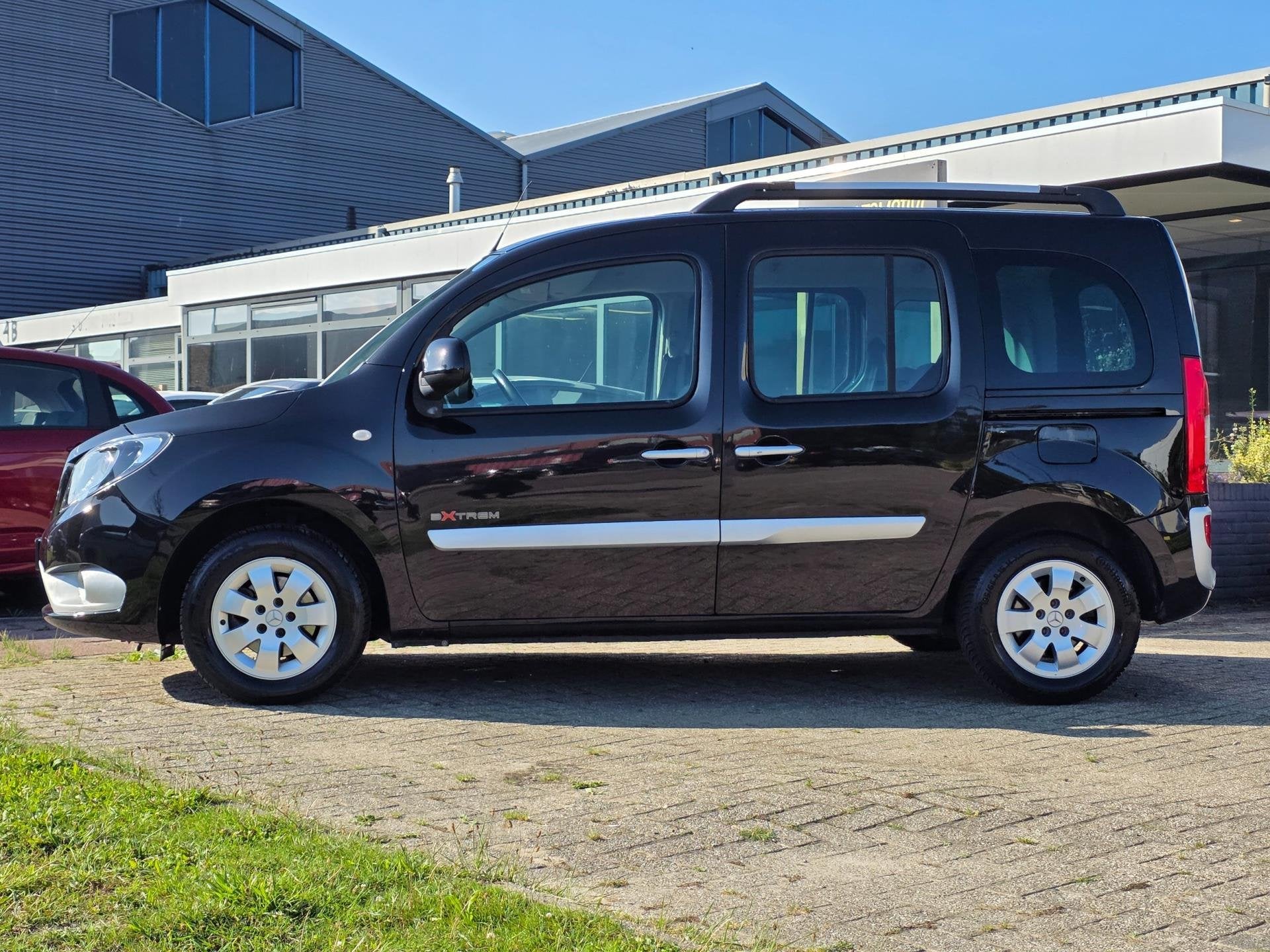 Mercedes-Benz CITAN 112 Ambiente |CLIMA|PDC|LMV, Voorwielaandrijving, Gebruikt, 4 cilinders, Zwart