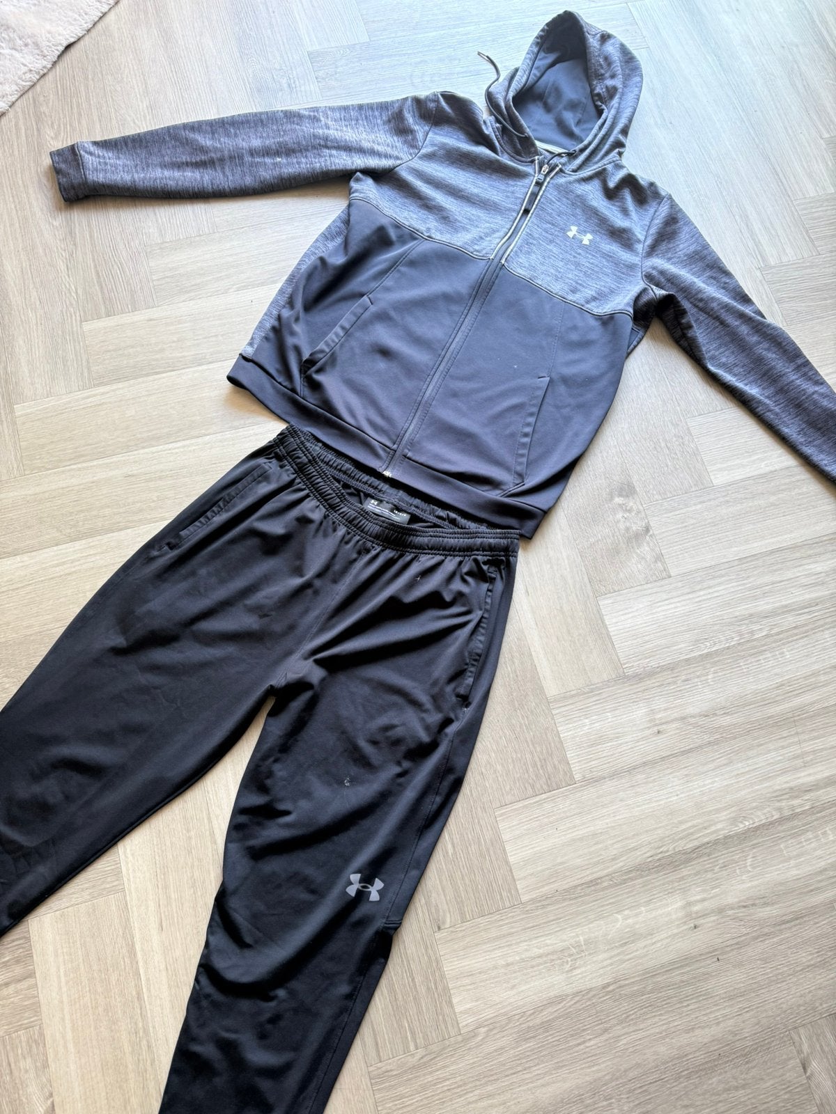 Under Armour trainingspak L, Ophalen of Verzenden, Gedragen, Zwart, Algemeen