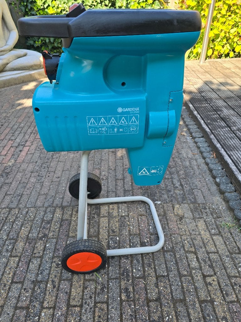 Hakselaar Gardena, Ophalen, Zo goed als nieuw, Elektrisch, Gardena