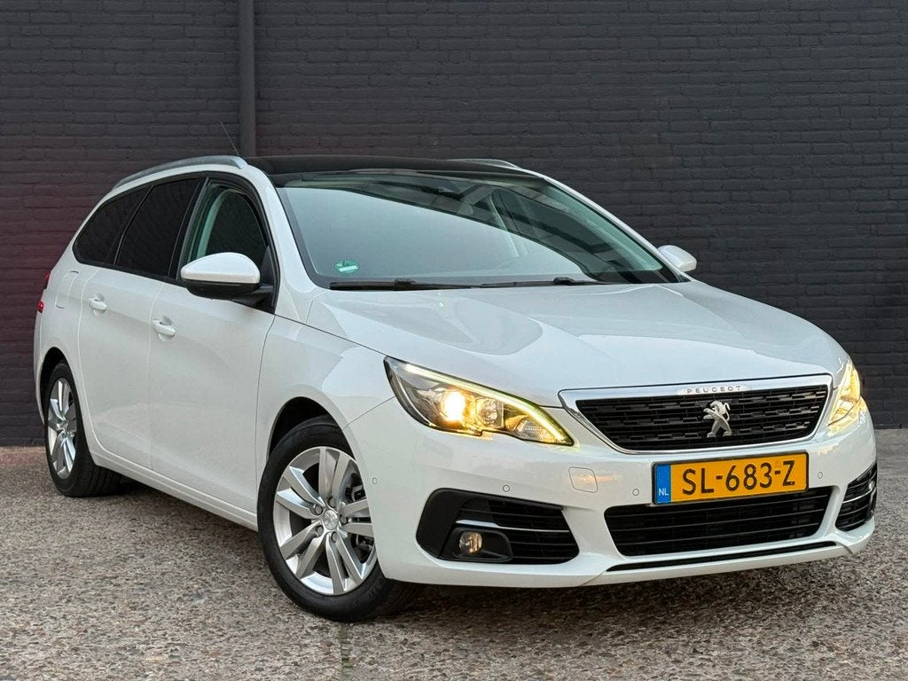 Peugeot 308 SW 1.6 BlueHDI Blue Lease Executive NAVI | CARPL, Auto's, Peugeot, Voorwielaandrijving, Stof, Gebruikt, 4 cilinders