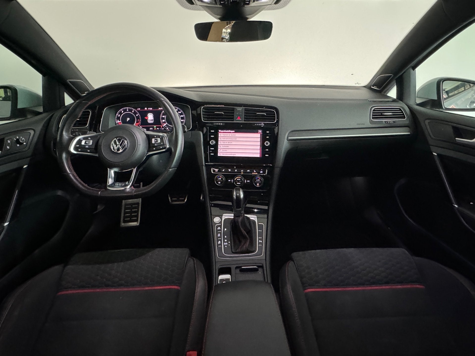 Volkswagen GOLF 2.0 TSI GTI Performance Pano|Keyles|Dyna|DCC, Gebruikt, 4 cilinders, 1984 cc, 1337 kg