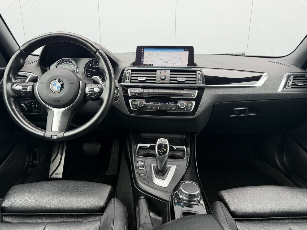 BMW 2 Serie Cabrio 220i High Executive Automaat M-Pakket/Cam, Automaat, 1998 cc, Achterwielaandrijving, Gebruikt