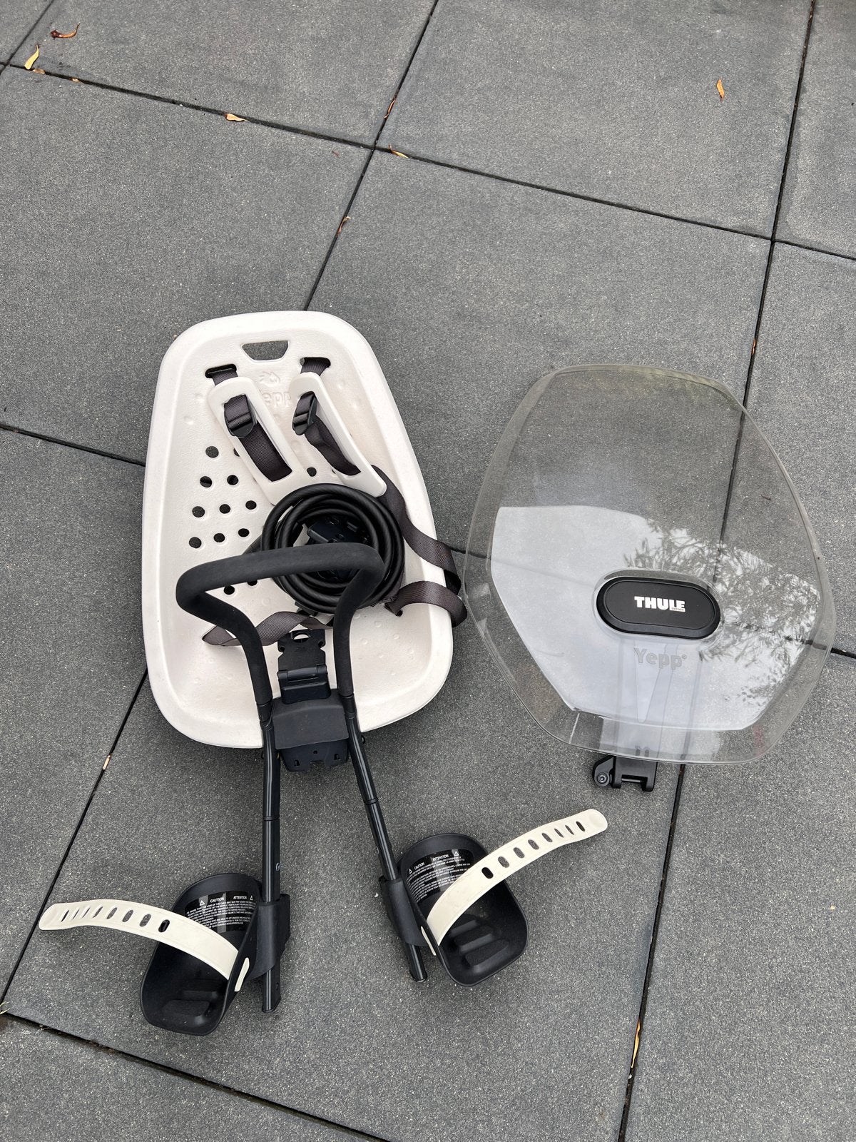 Thule Yepp Nexxt Mini Fietszitje met Windscherm, Fietsen en Brommers, Fietsaccessoires | Fietsstoeltjes, Ophalen, Voetsteuntjes