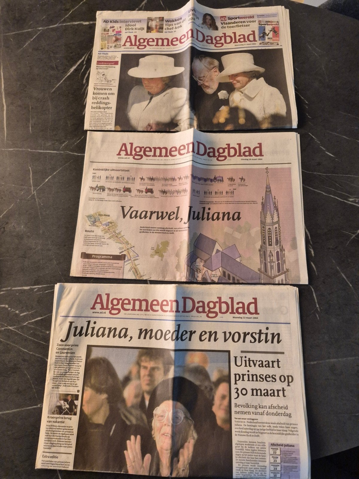 Algemeen Dagblad - Overlijden Prinses Juliana (2004), Ophalen of Verzenden, Gelezen, Krant