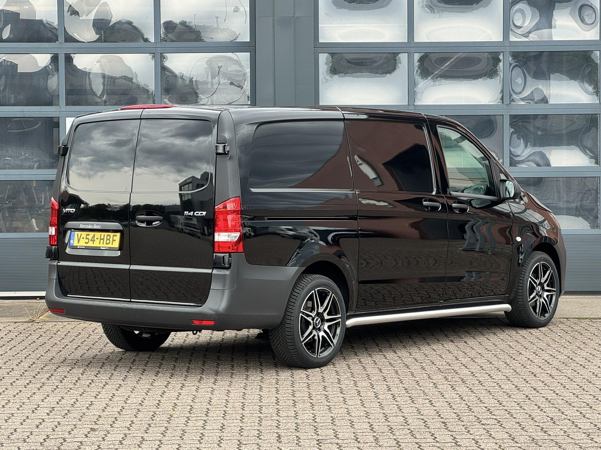 Mercedes-Benz Vito 114 L2 | Camera | Cruise | Achterdeuren, Gebruikt, Euro 6, 2000 kg, Zwart