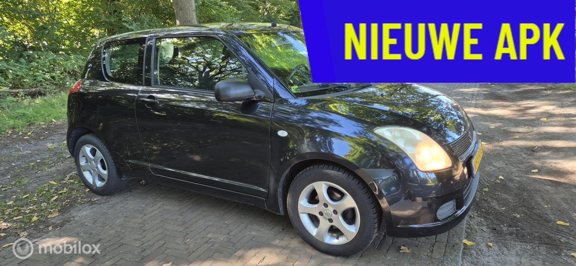 Zwarte Suzuki Swift 1.3 GLS / 3Deurs /Airco /Nwe APK/ Zuinig, Auto's, Dealer onderhouden, Stof, Gebruikt, 400 kg