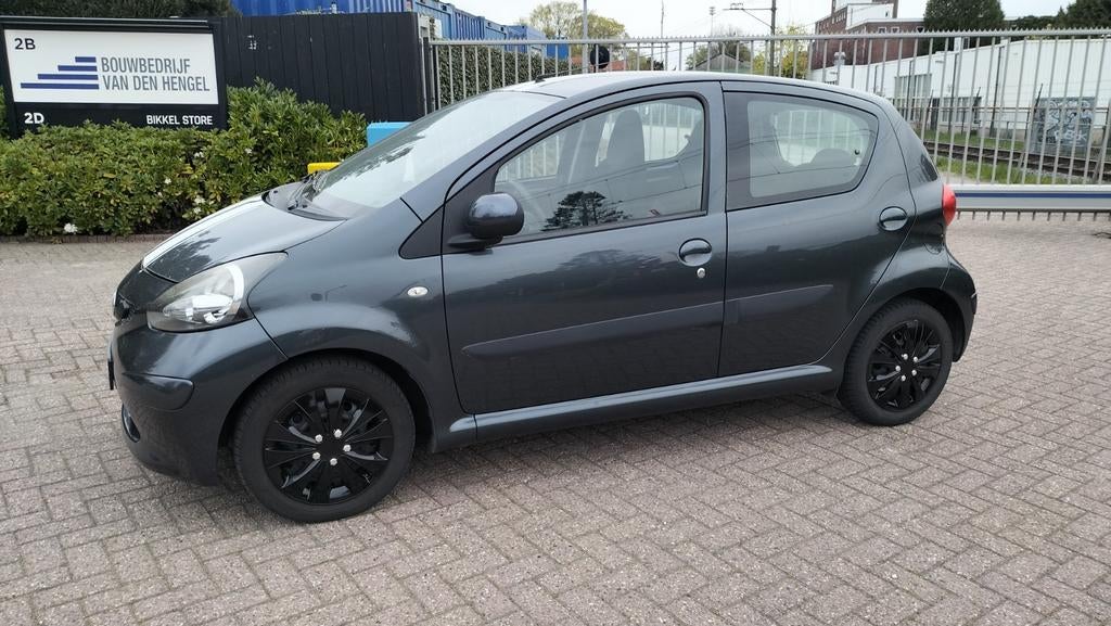 Toyota Aygo 1.0 12V Vvt-i 5DR , AUTOMAAT , apk&nap, Auto's, Toyota, Particulier, Aygo, ABS, Airbags, Airconditioning, Boordcomputer
