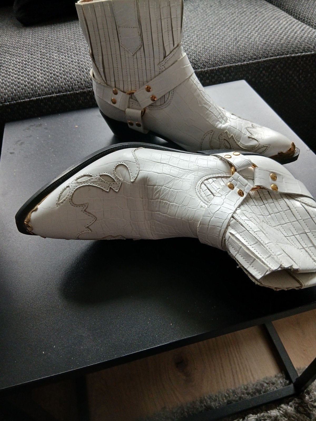 Witte cowboylaarzen met krokodillenprint, Wit, Lage of Enkellaarzen, Ophalen of Verzenden, Zo goed als nieuw