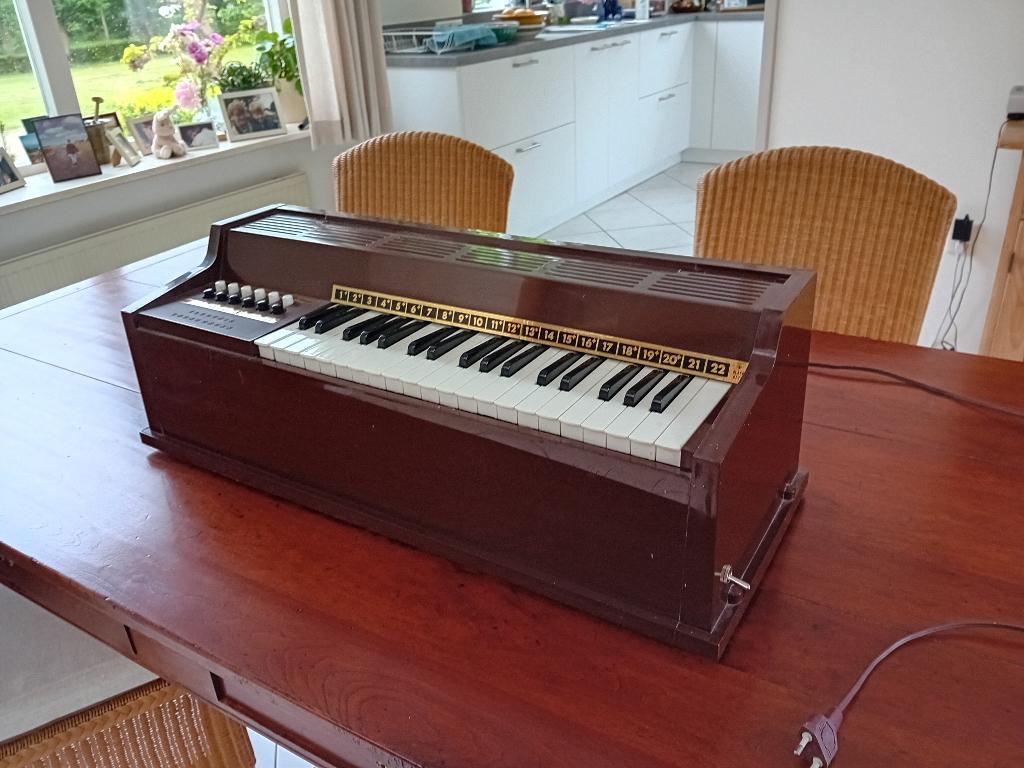 Tafel Accordeon (vintage), Muziek en Instrumenten, Accordeons, Gebruikt, Overige formaten, Toetsaccordeon, Ophalen