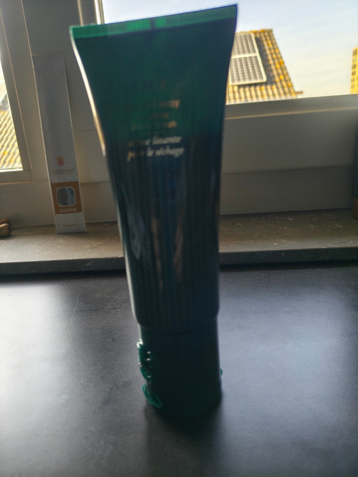 Oribe Straight Away Smoothing Blowout Cream - 150ml, Verzenden, Nieuw, Haarverzorger of -hersteller