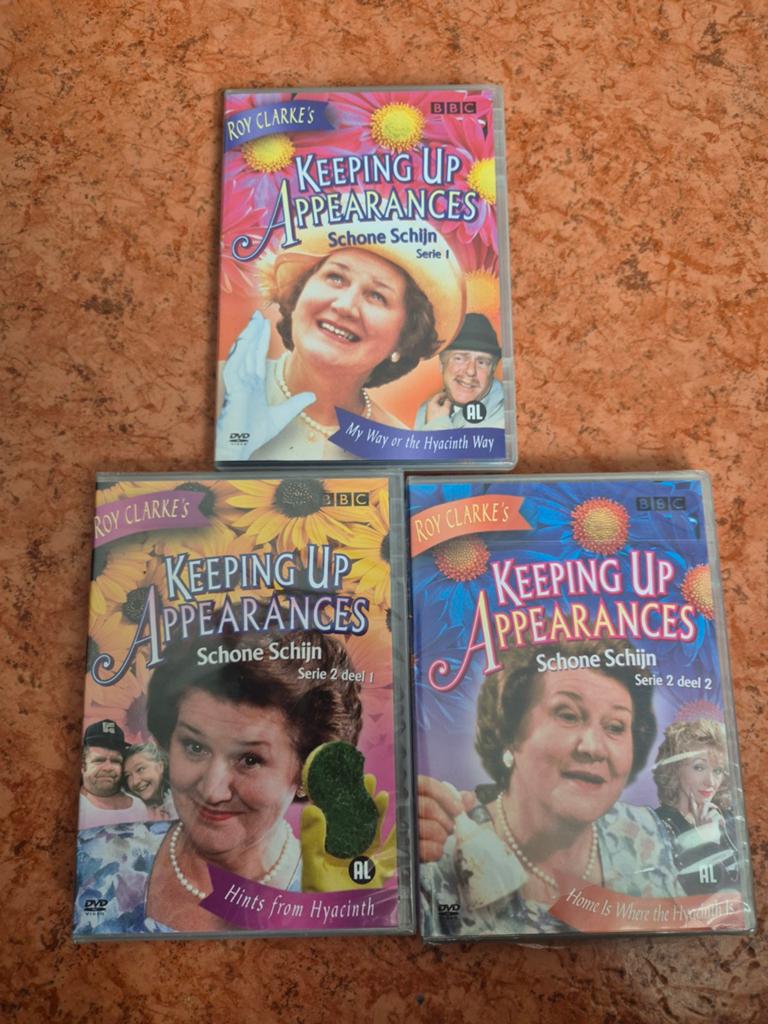 Keeping Up Appearances DVD's - Serie 1 & 2, Cd's en Dvd's, Dvd's | Tv en Series, Alle leeftijden, Ophalen of Verzenden, Zo goed als nieuw