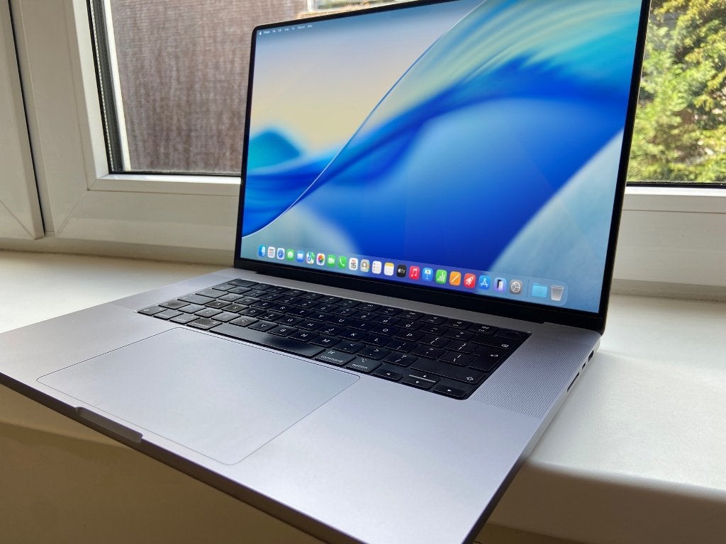 MacBook Pro 16 Inch M2 Pro 2023 | Als nieuw | Office + meer, Computers en Software, Cupertino, 512 GB, Zo goed als nieuw, Apple@apple.com