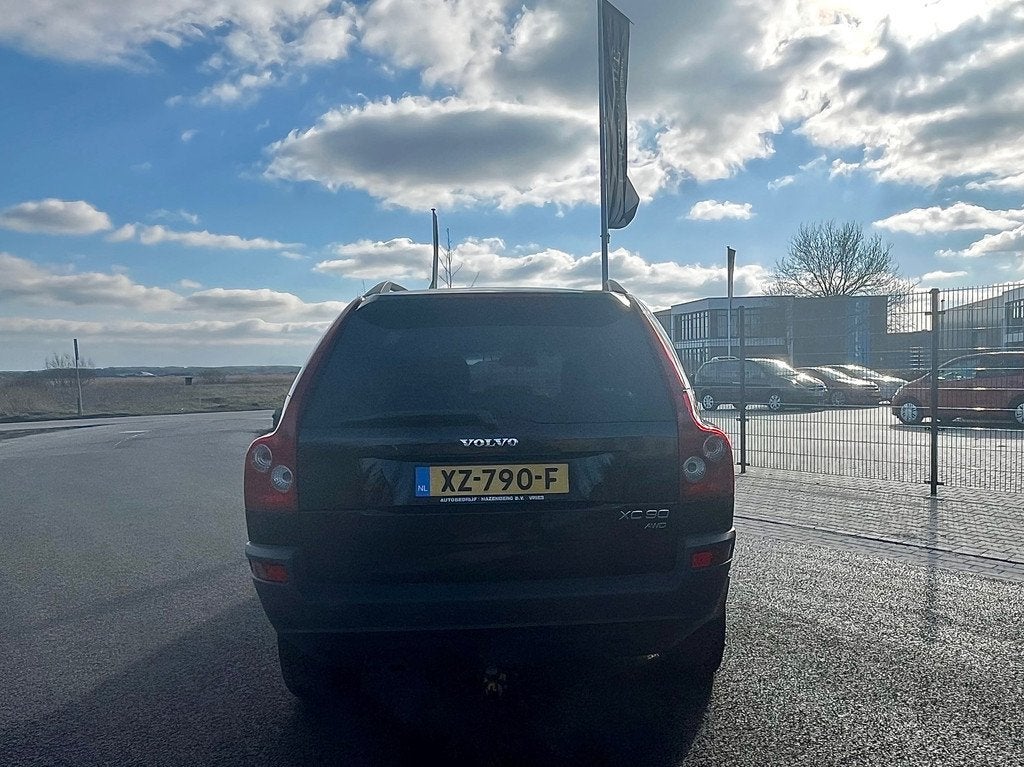 Volvo XC90 2.5 T Elan, Auto's, Volvo, XC90, Gebruikt, Zwart, 7 stoelen