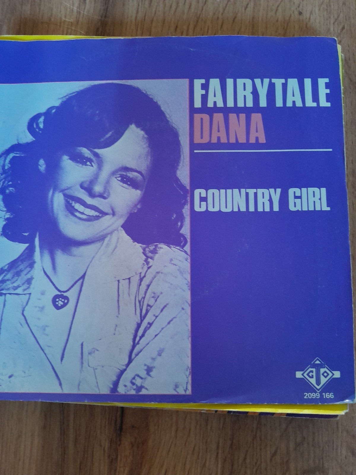 Dana 7inch fairytale, Ophalen of Verzenden, Zo goed als nieuw, Pop