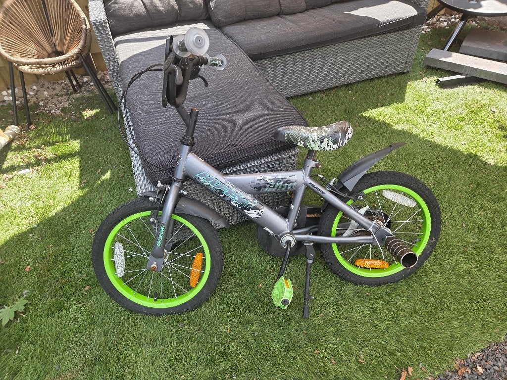 Kinderfiets met roest en olie op de ketting, Fietsen en Brommers, Fietsen | Jongens, Ophalen, Gebruikt, Handrem, 16 inch