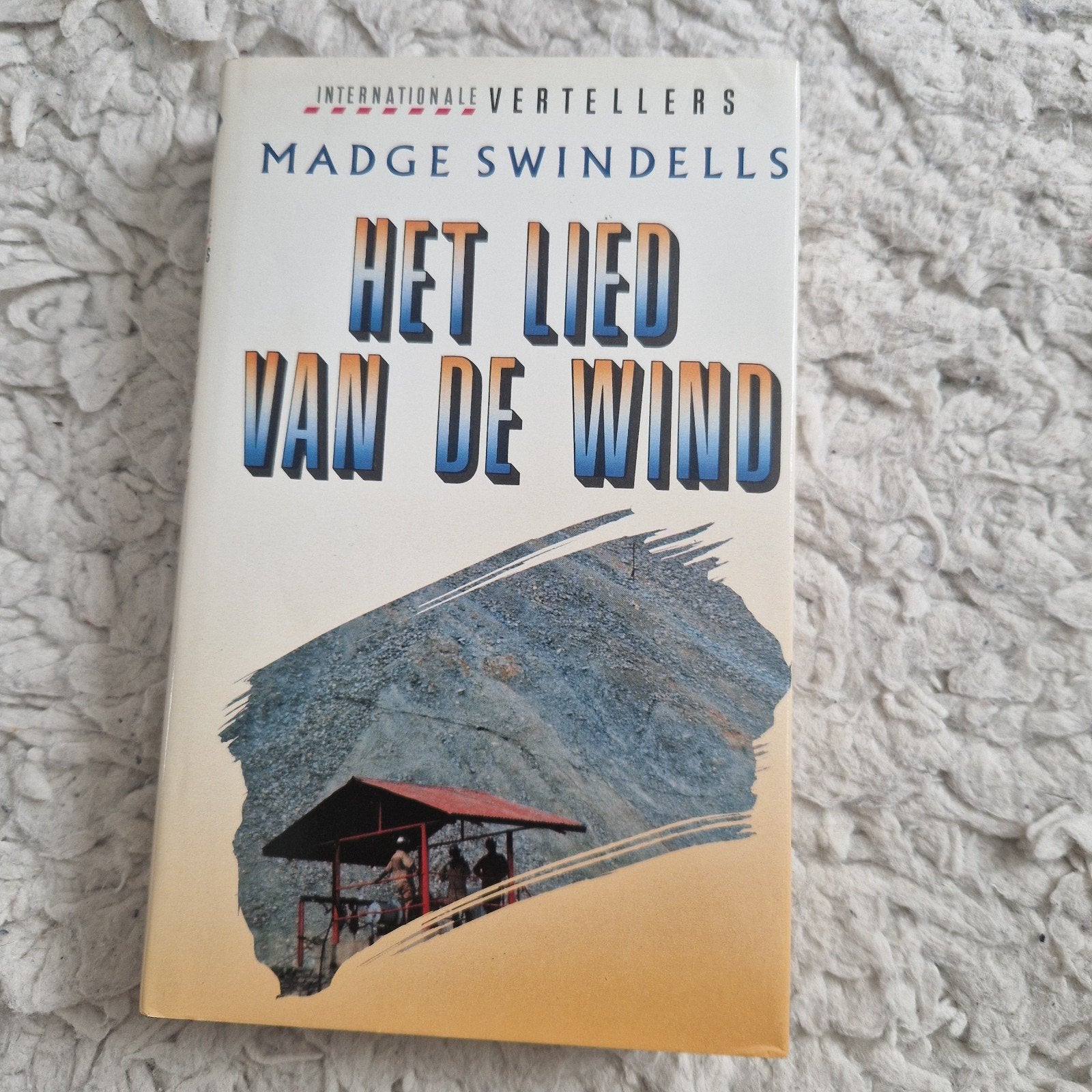 Het Lied van de Wind - Madge Swindells ., Boeken, Ophalen of Verzenden, Gelezen, Madge Swindells, Wereld overig
