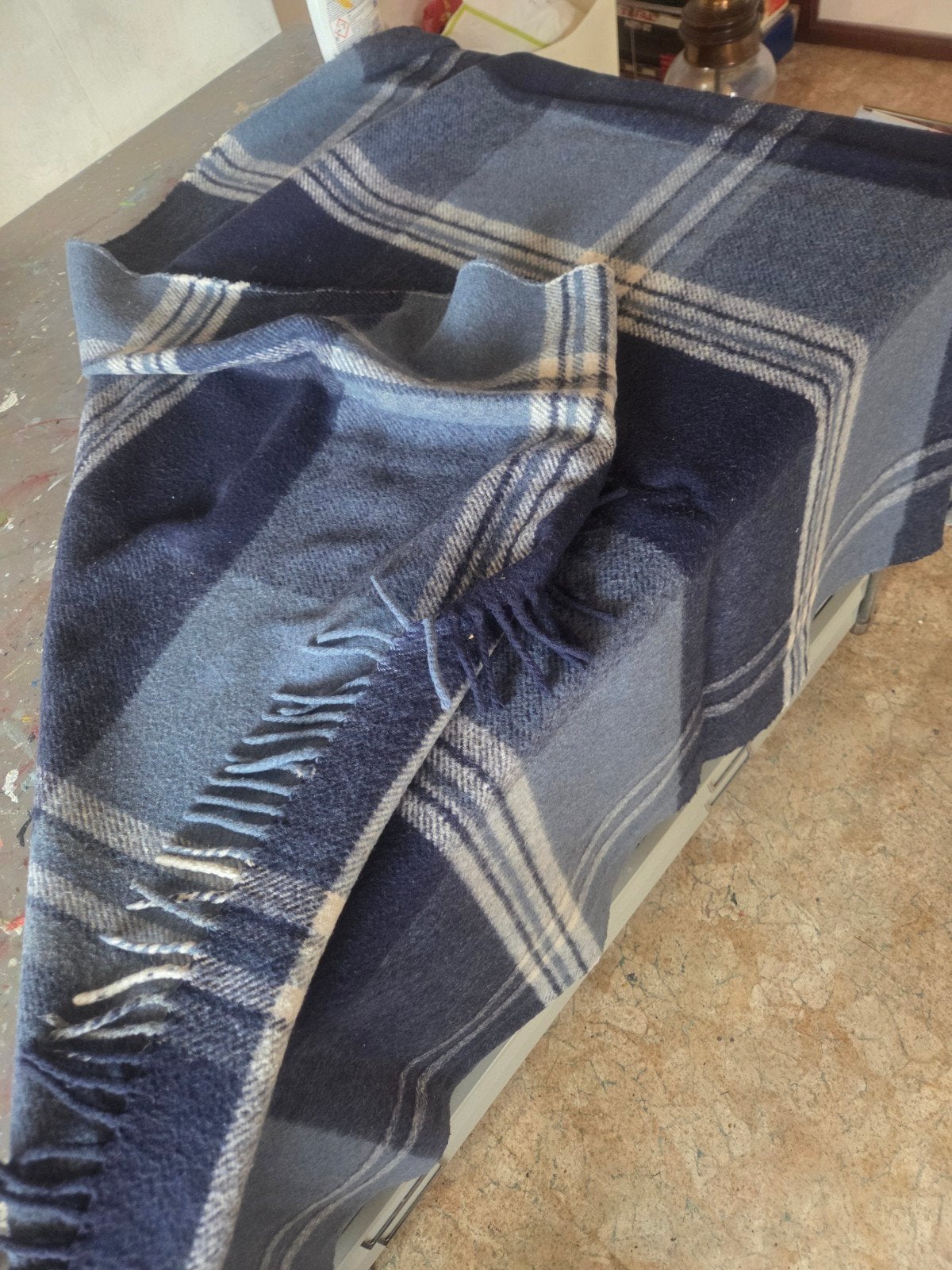 Blauw geruite plaid met franjes, Gebruikt, Met franjes/kwastjes, Ophalen of Verzenden, Plaid