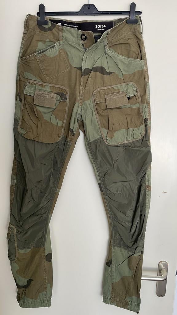 2 heren broeken van G-Star te koop maat 30/34, Kleding | Heren, Ophalen of Verzenden, Zo goed als nieuw, Overige maten, Overige kleuren