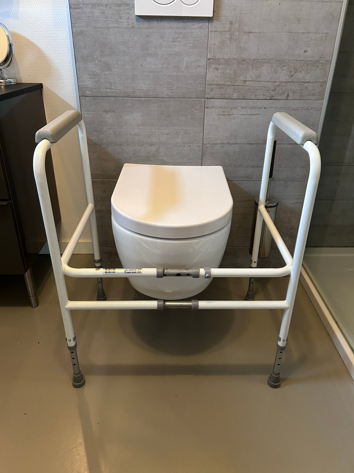 Toiletframe, Ophalen, Gebruikt
