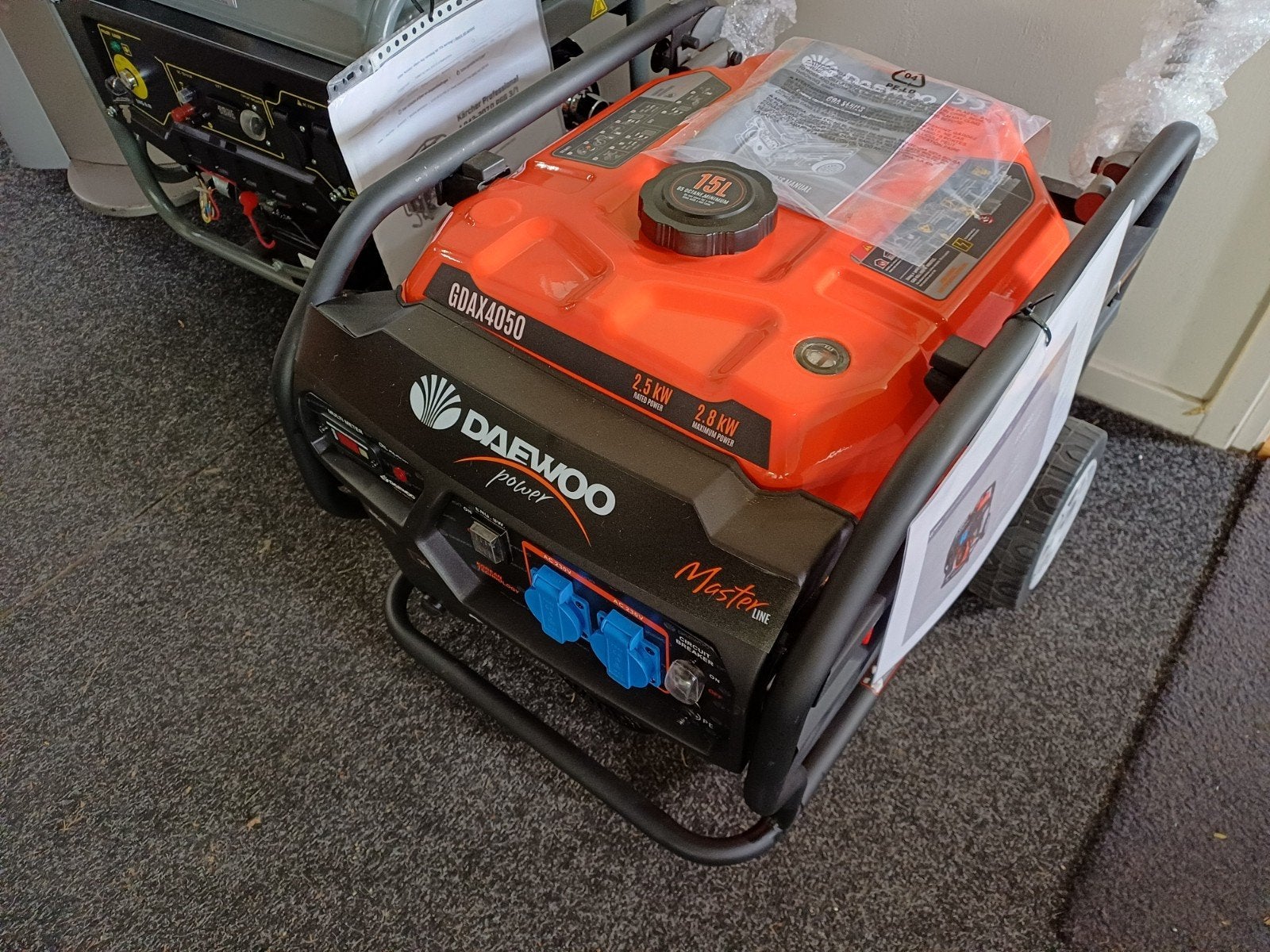 Daewoo benzine aggregaat, Ophalen of Verzenden