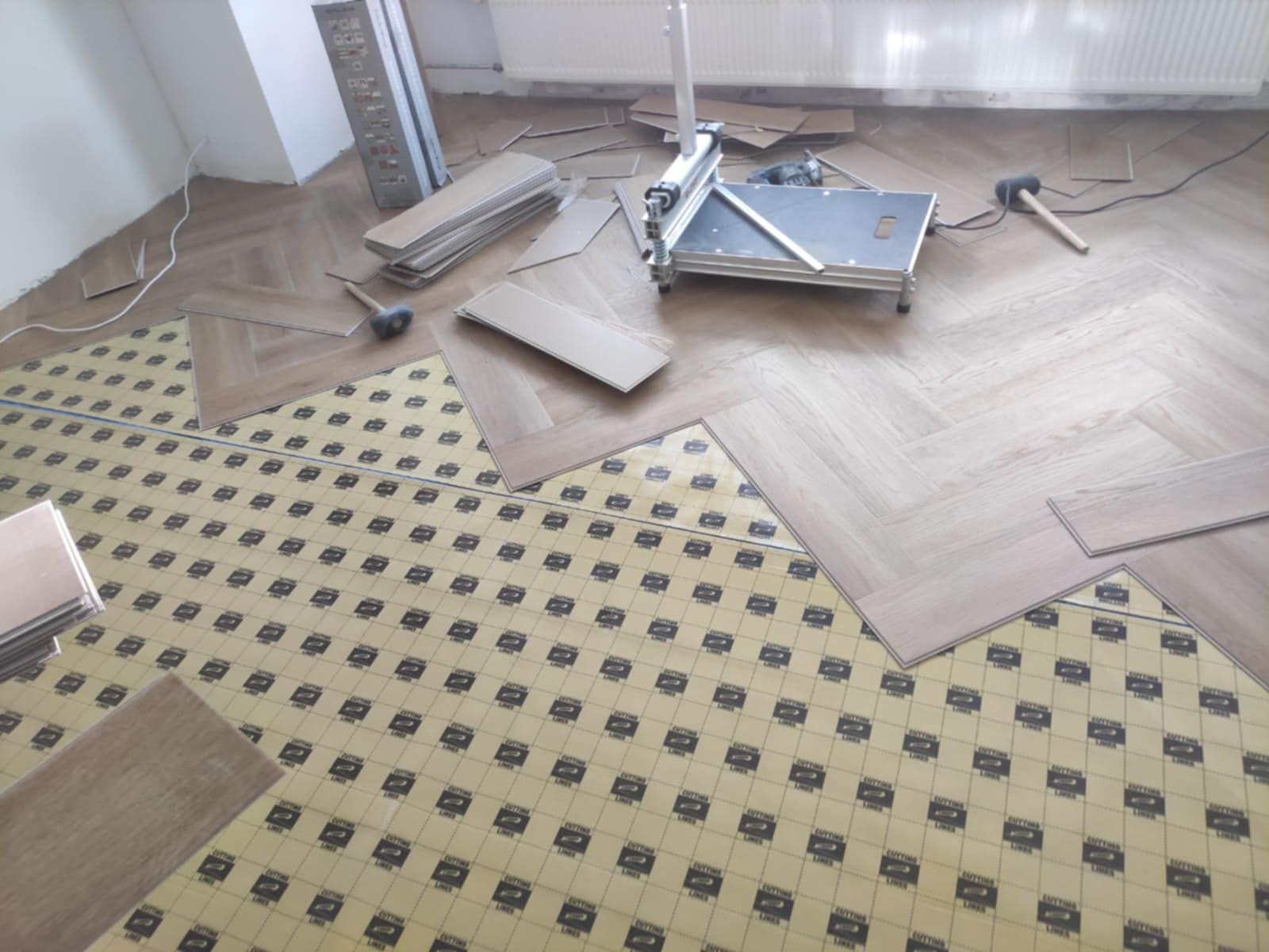 Stukadoor | Schilder | Vloerenlegger, Huis en Inrichting, Ophalen of Verzenden, Zo goed als nieuw, 75 m² of meer, Laminaat