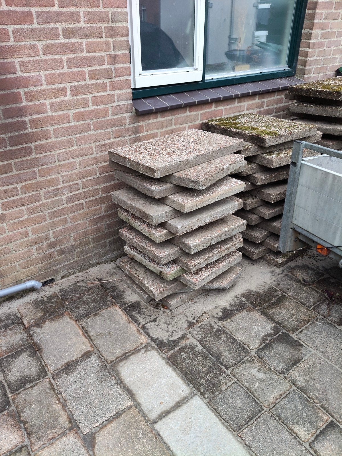 Gratis grindtegels 60x40 - 64 stuks, Tuin en Terras, Ophalen, Gebruikt, 10 m² of meer, Grind