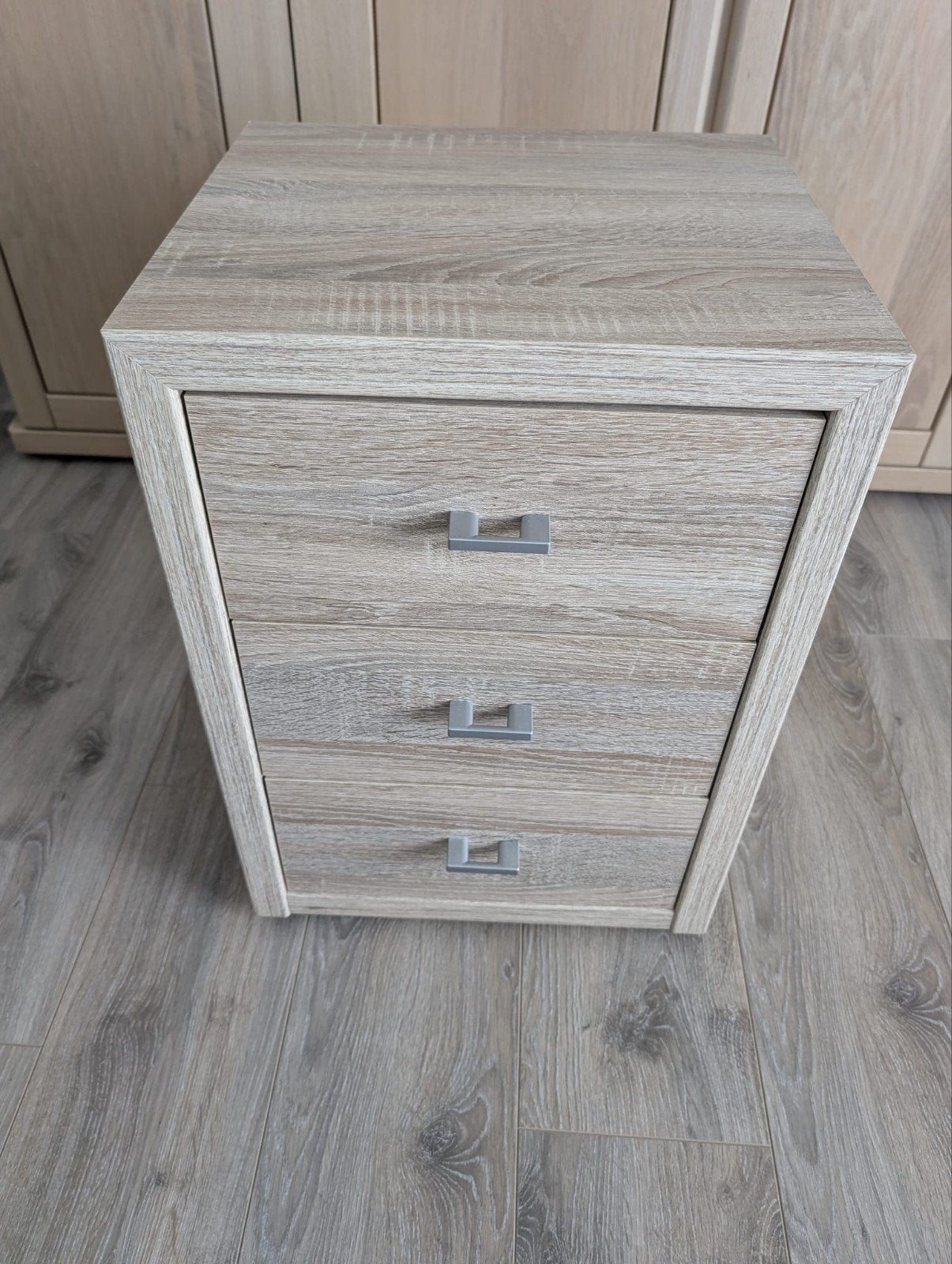 te koop nachtkastje, Huis en Inrichting, Slaapkamer | Nachtkastjes, Ophalen, Minder dan 45 cm, 55 tot 70 cm