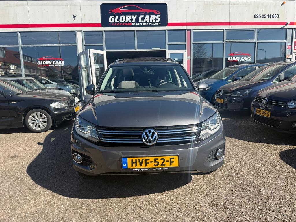 Volkswagen TIGUAN 2.0 TSI Sport&Style 4Motion AUTOMAAT-PANO-, Auto's, Automaat, Euro 5, Gebruikt, Zwart