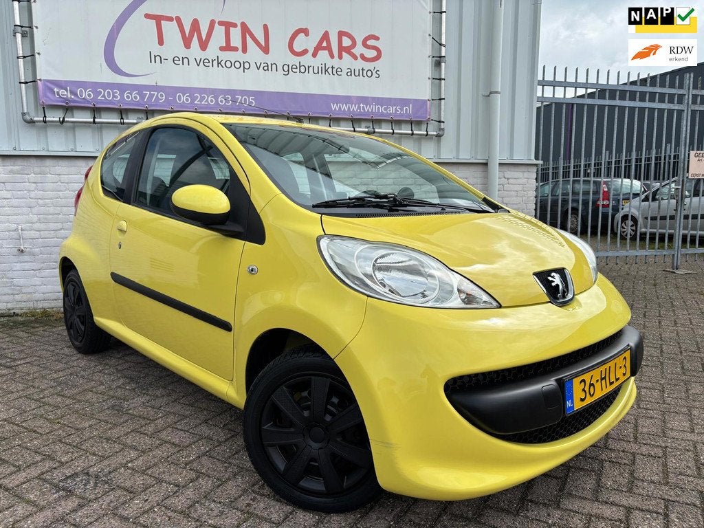 Peugeot 107 1.0-12V XS 3drs Automaat, Auto's, Gebruikt, 4 stoelen, Bedrijf, Euro 4