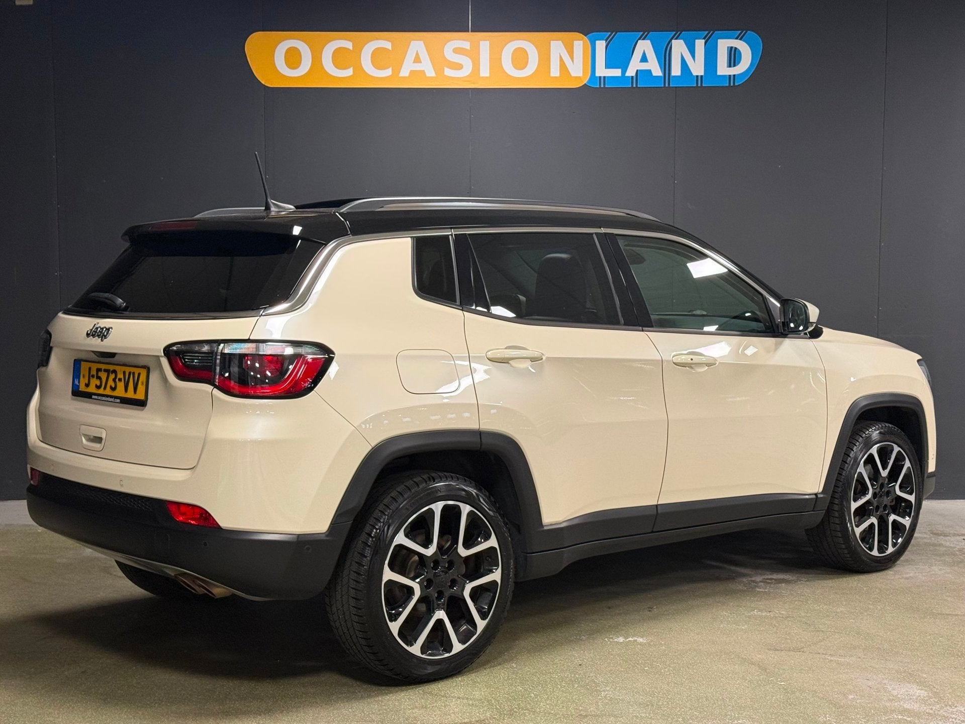 Jeep Compass 1.3T Limited|PANO|CAMERA|KEYLESS|CRUISE|BLUETOO, Auto's, Voorwielaandrijving, 4 cilinders, Leder en Stof, Wit