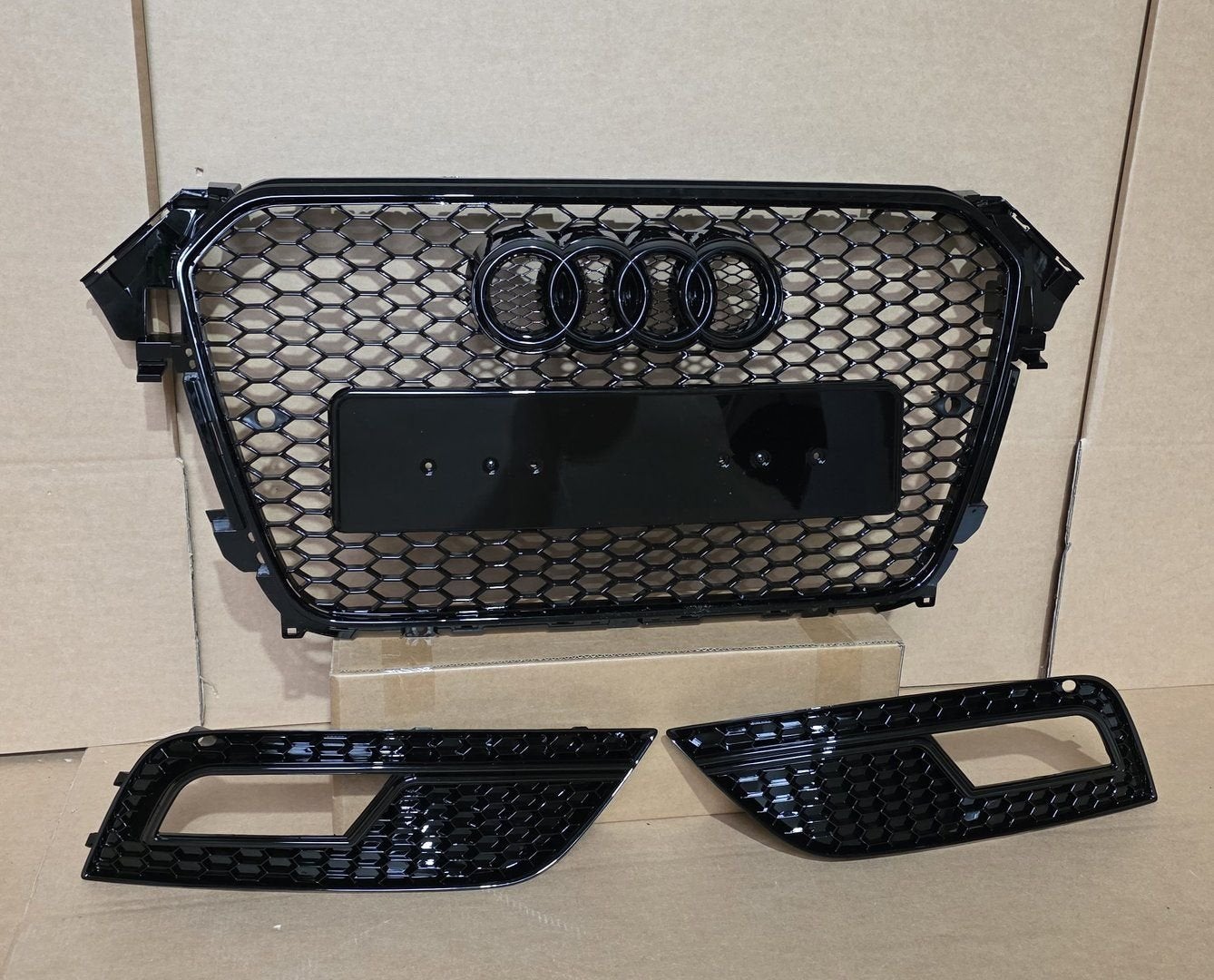 Grill Mistlamp Roosters Audi A4 B8 Facelift RS4 LOOK Grille, -, Voor, Nieuw, Ophalen of Verzenden