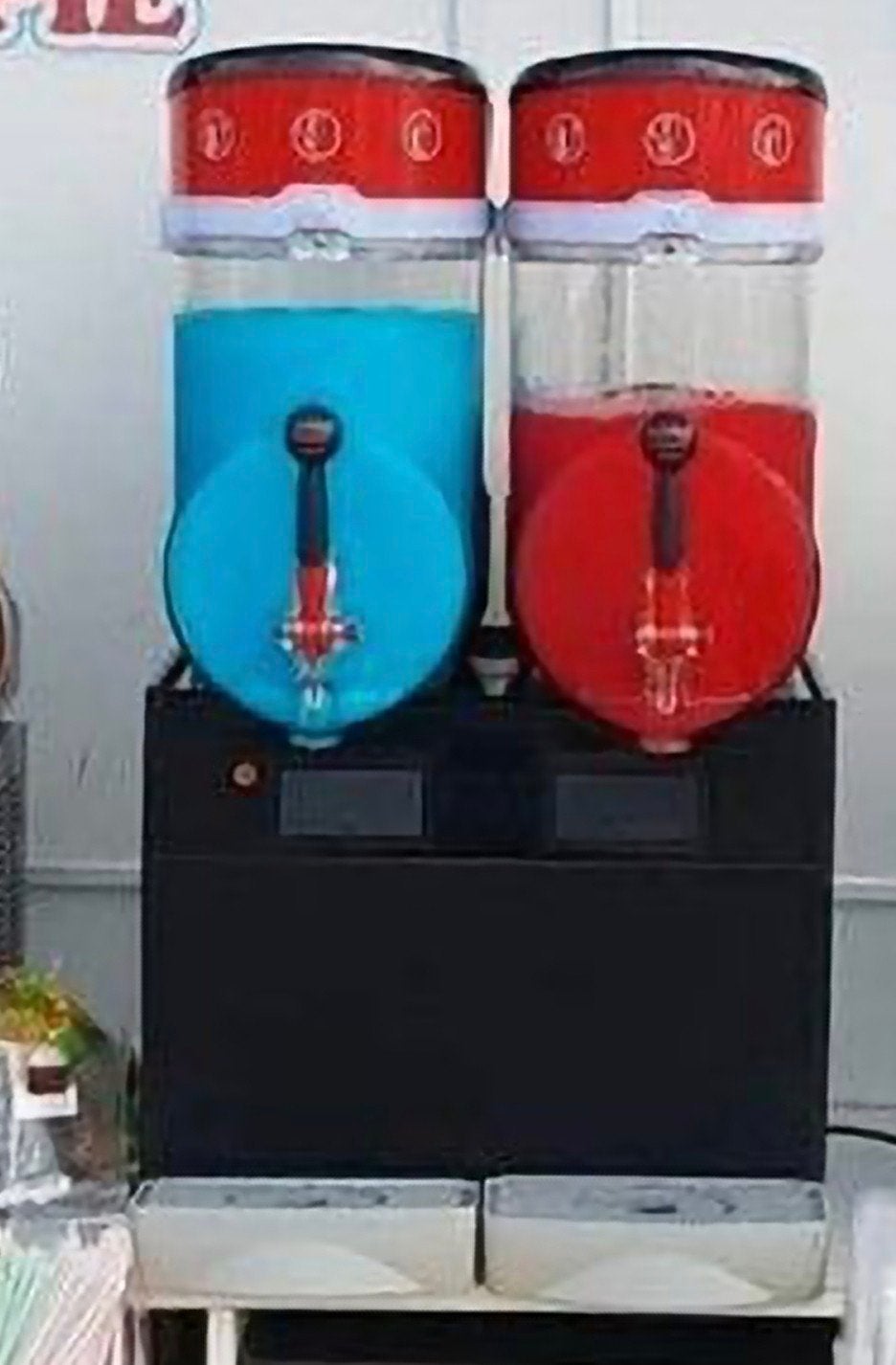 Ugolini Gaint 2x 15 liter Slushmachine, Ophalen, Gebruikt