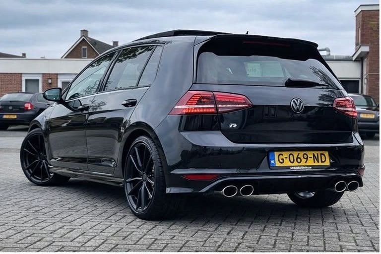 Foto 5 van Volkswagen Golf 2.0 TSI R 221KW 5D 4MOTION DSG 2014 Zwart