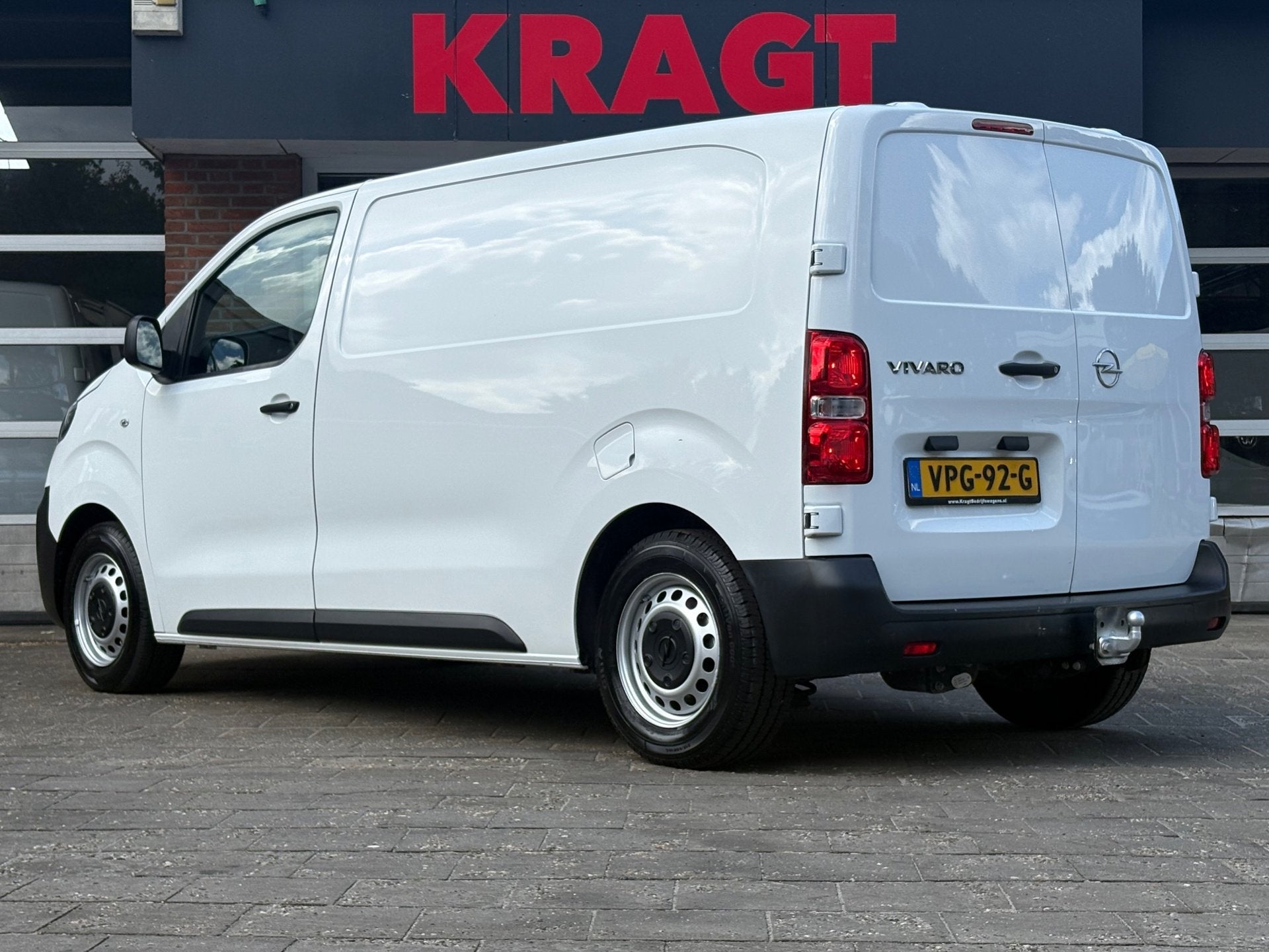 Opel Vivaro 2.0 CDTI L2H1 Edition|144PK|airco|cruise|apple c, Auto's, Bestelauto's, Voorwielaandrijving, Gebruikt, 4 cilinders