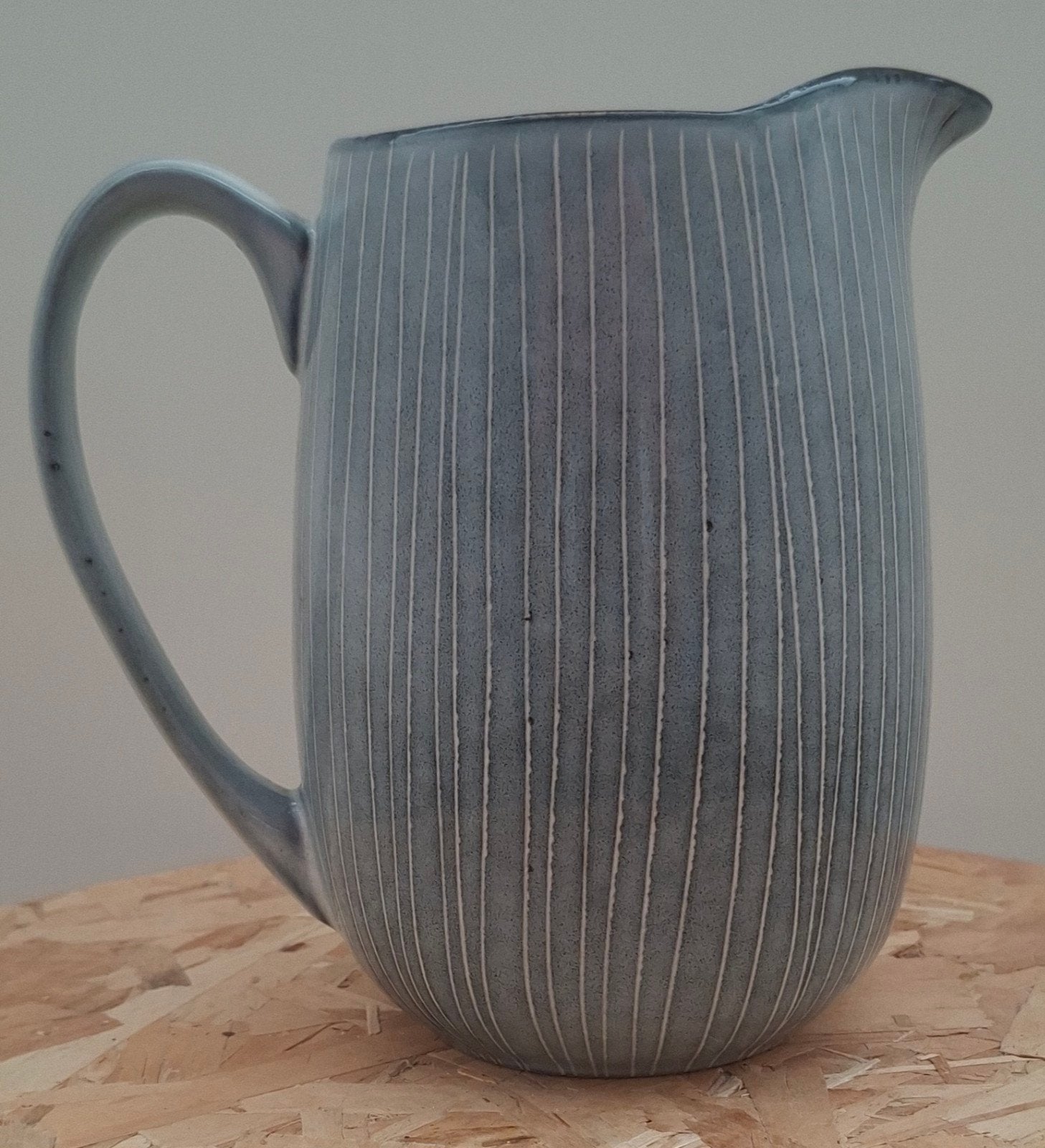 Broste Copenhagen blauw grijze kan - 16 cm hoog, Gebruikt, Blauw, Met handvat, Ophalen of Verzenden