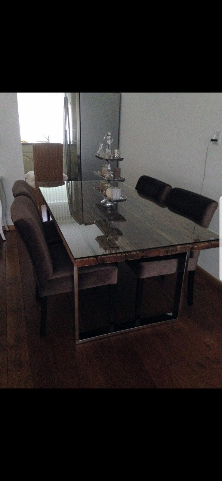 Eettafel  met gratis 4 stoelen, Ophalen