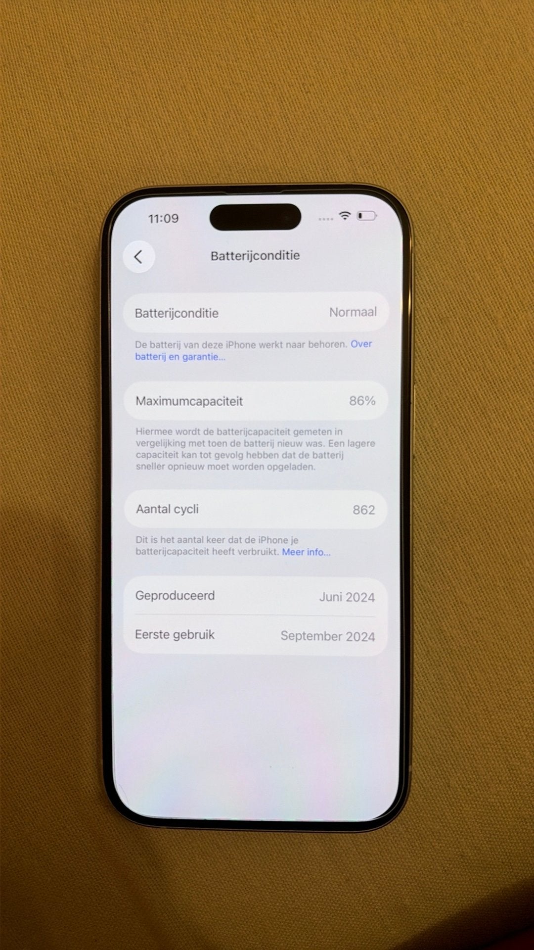 Foto 11 van Apple iPhone 15 blauw 128GB- Zo goed als nieuw