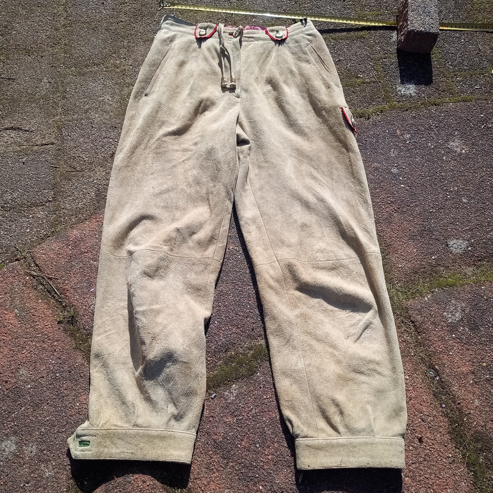 Admont 46 S lederhose echt leer Oktoberfest, Ophalen of Verzenden, Overige thema's, Gedragen, Admont