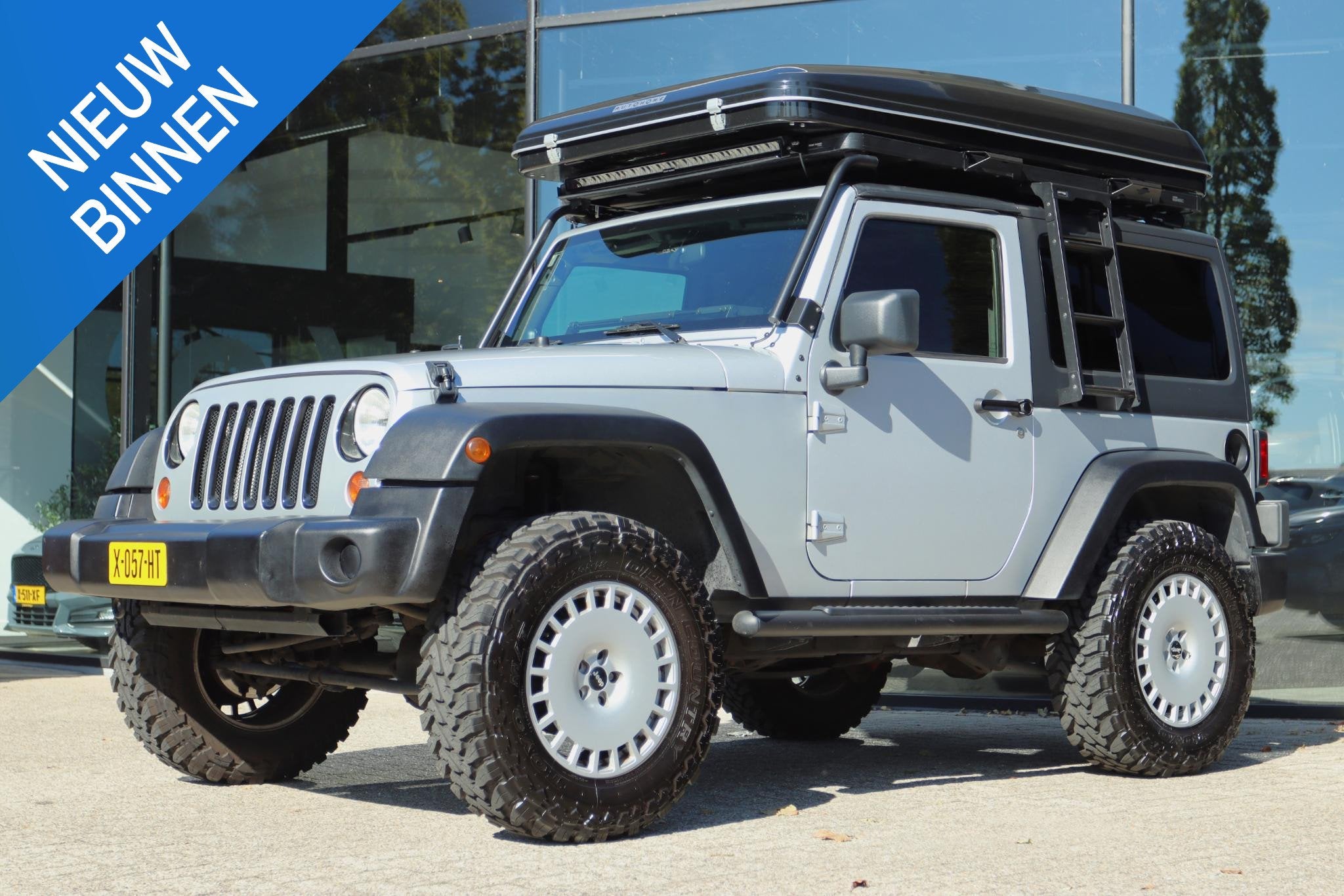 JEEP WRANGLER 3.8 V6 HIGH SPORT 4X4 AUT. *UNIEK* | CARPLAY |, Auto's, 3778 cc, Stof, Gebruikt, Parkeercamera