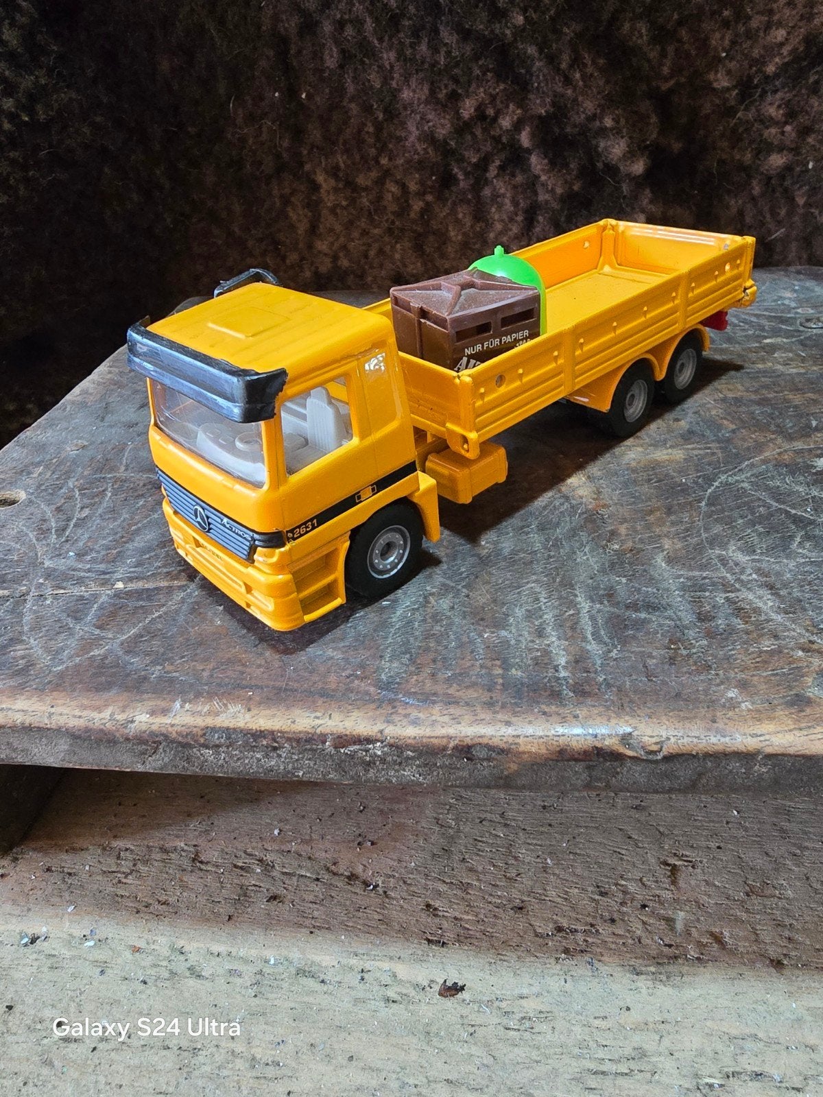 E141 > Siku, gebaseerd op een Mercedes-Benz Actros 2631, Ophalen of Verzenden