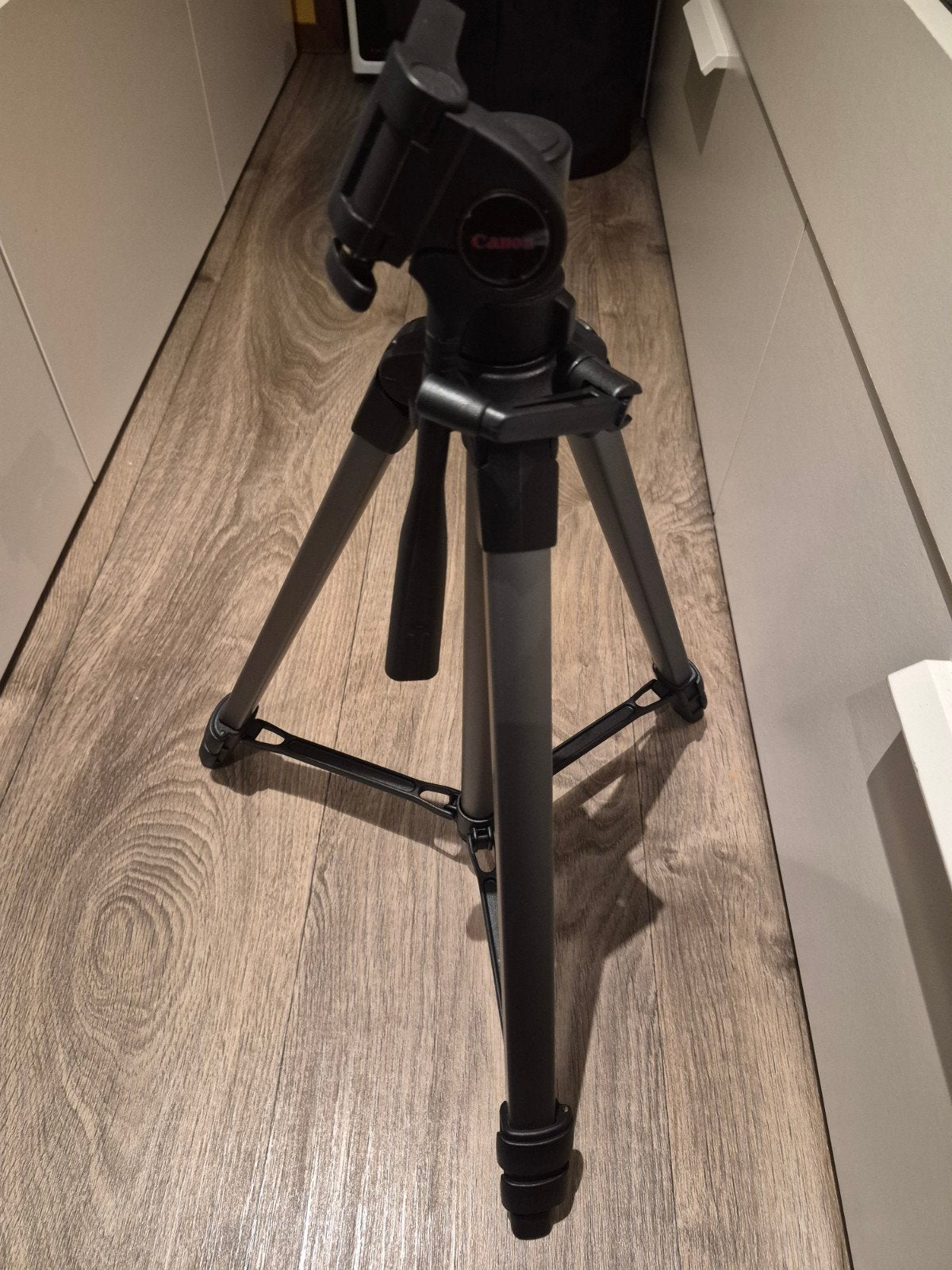 Canon statief met waterpas en draagtas, Overige merken, Zo goed als nieuw, Inclusief draagtas, 125 tot 150 cm