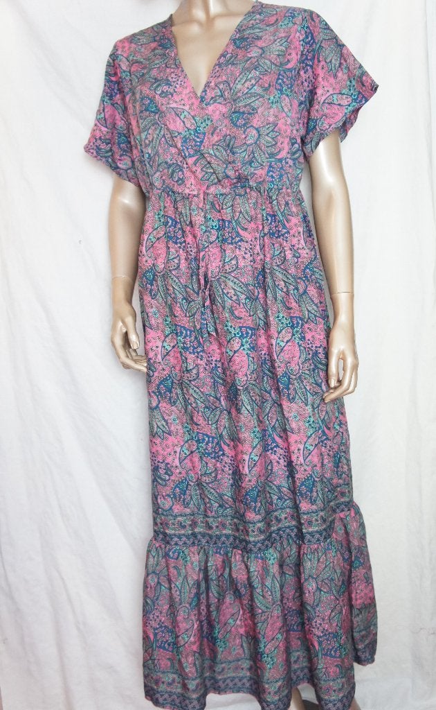 MANUI maxi jurk free size (42) ZIJDE, Ophalen of Verzenden, Zo goed als nieuw, Maat 42/44 (L), Onder de knie