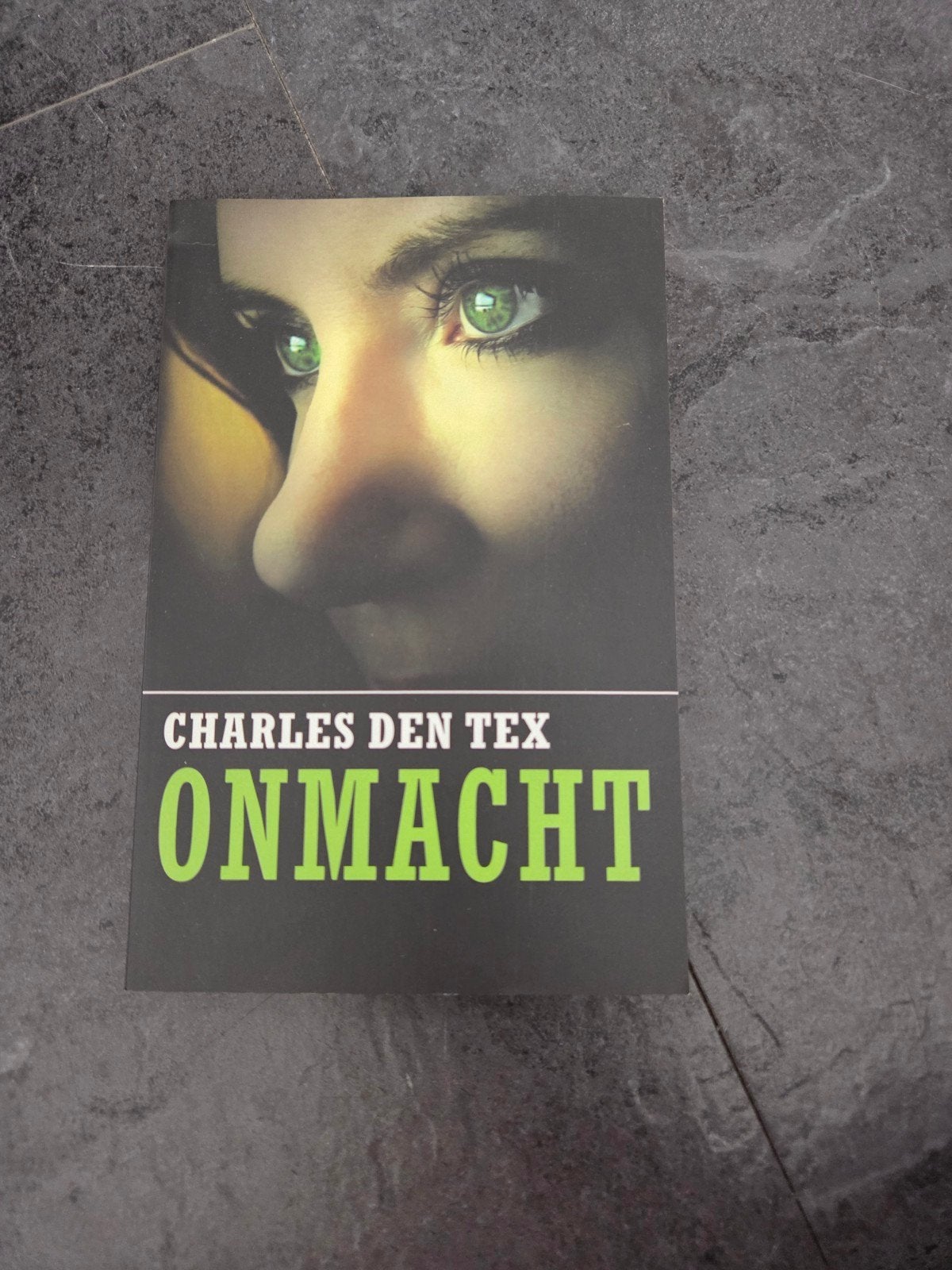 Charles den Tex - Onmacht, Ophalen of Verzenden, Zo goed als nieuw, Charles den Tex