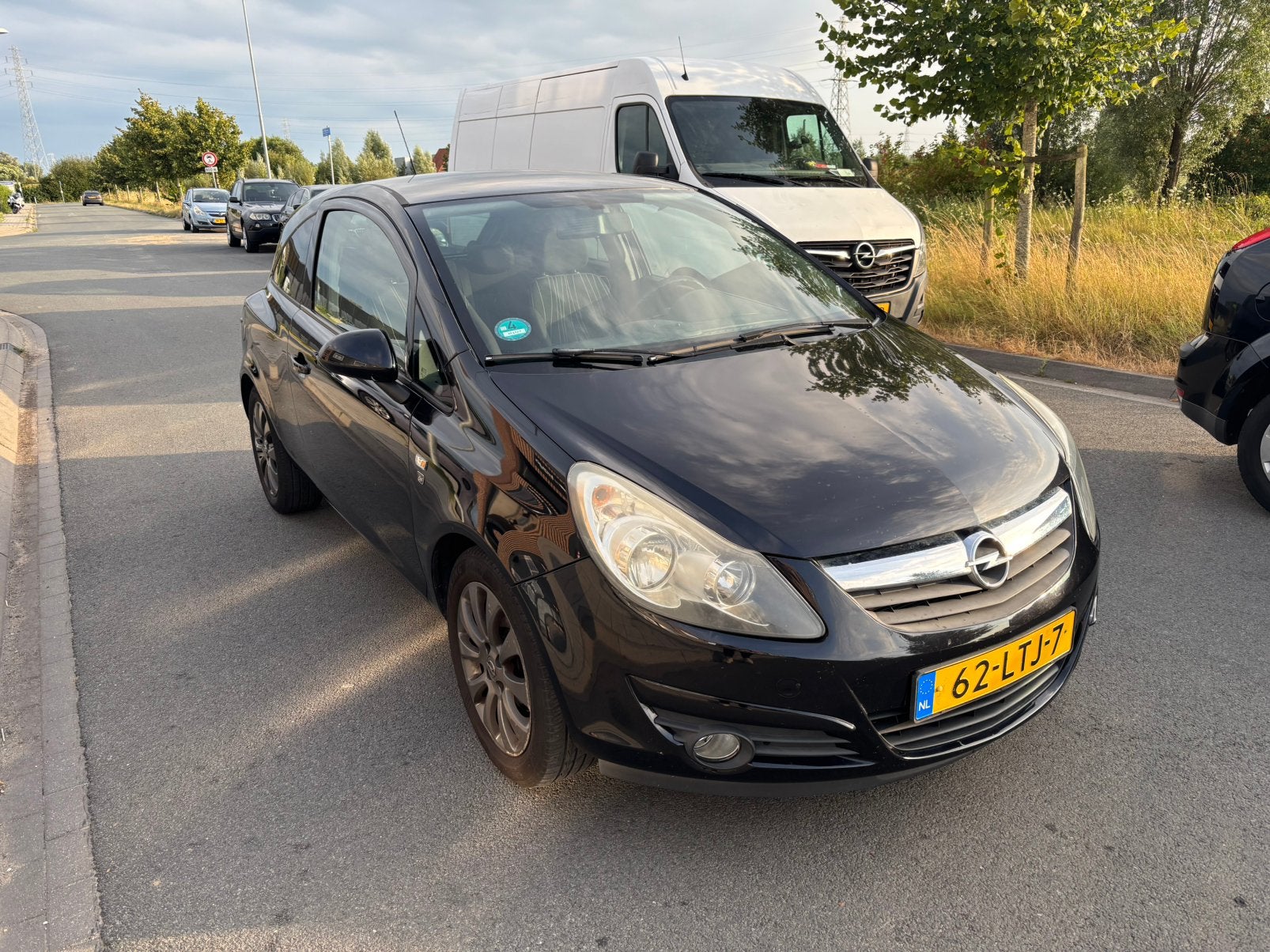 Opel Corsa 1.2 AIRCO 3D 2010 Zwart, Voorwielaandrijving, 450 kg, 40 €/maand, 1229 cc