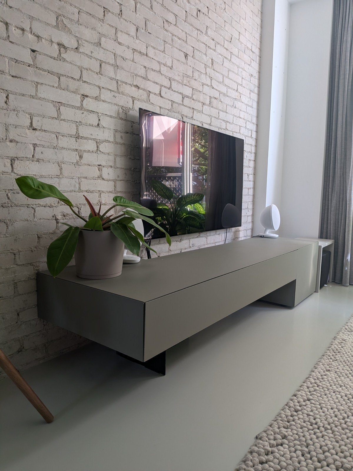 Minotti Italia Formosa Distesa DX design TV-dressoir, Ophalen, Design, 150 tot 200 cm, Zo goed als nieuw