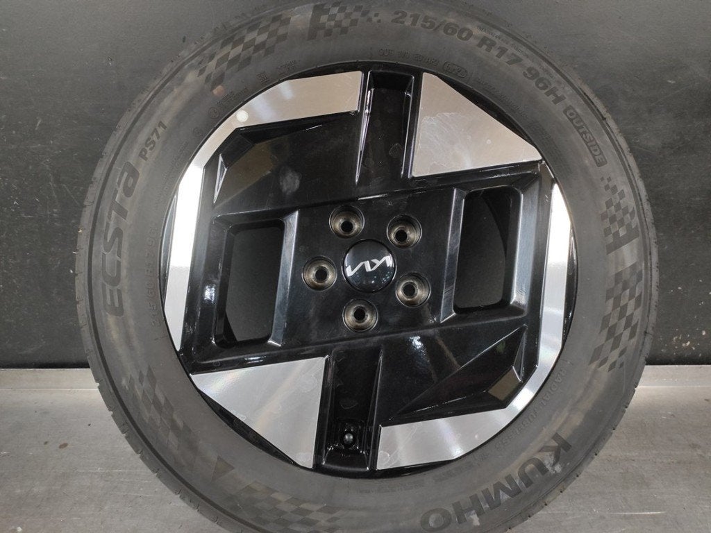 Velgen set + banden Kia EV3 (215-60-R17), Banden en Velgen, 17 inch, Ophalen of Verzenden, Personenwagen