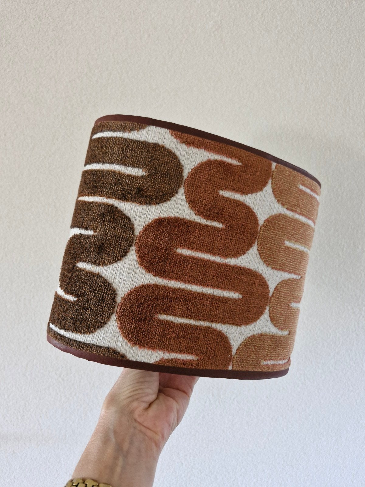 handgemaakte ovale lampenkap, Huis en Inrichting, Bruin, Nieuw, Ophalen of Verzenden, 21 cm